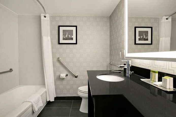 Imagen de la habitación del Hotel Doubletree By Hilton Toronto Downtown. Foto 5