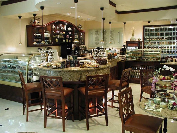 Imagen del bar/restaurante del Hotel Doubletree By Hilton Torrance - South Bay. Foto 2
