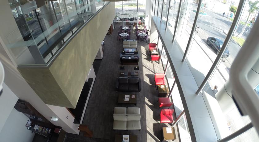 Imagen de los interiores del Hotel Doubletree By Hilton Trujillo. Foto 10