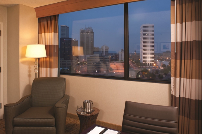 Imagen de la habitación del Hotel Doubletree By Hilton Tulsa Downtown. Foto 4