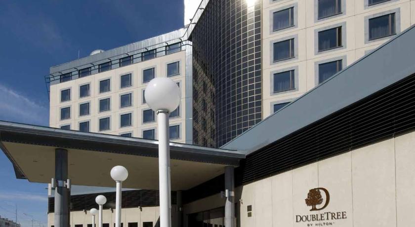 Imagen de los exteriores del Hotel Doubletree By Hilton Tyumen. Foto 7