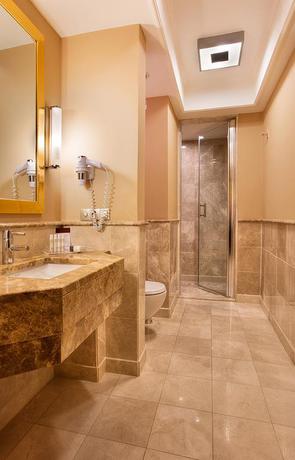 Imagen de la habitación del Hotel Doubletree By Hilton Van. Foto 7