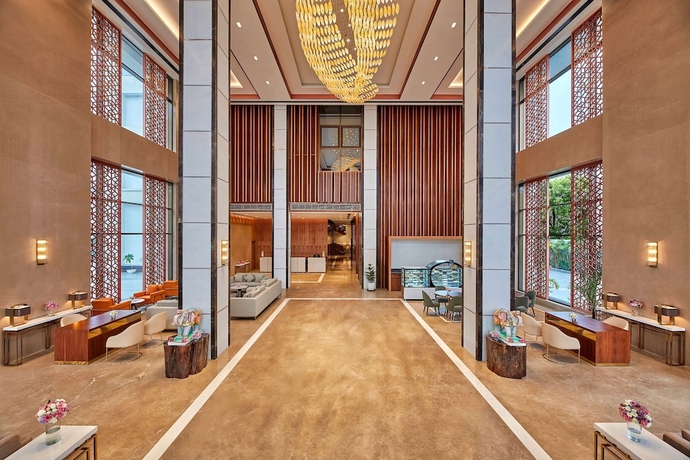 Imagen de los interiores del Hotel Doubletree By Hilton Varanasi. Foto 13