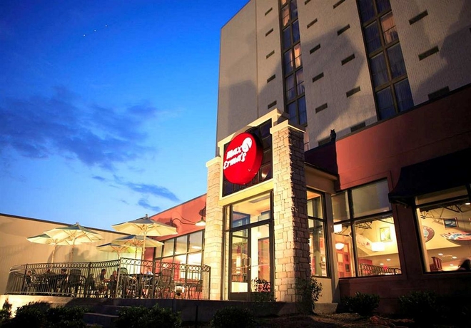 Imagen del bar/restaurante del Hotel Doubletree By Hilton Virginia Beach. Foto 2