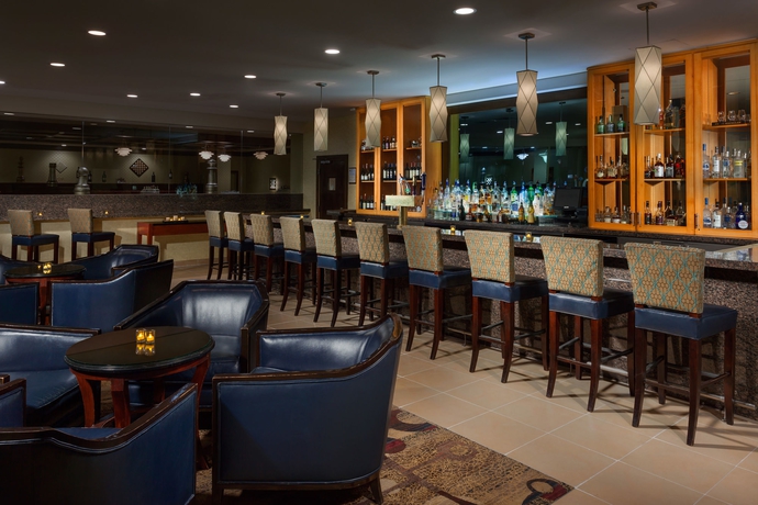 Imagen del bar/restaurante del Hotel Doubletree By Hilton Washington Dc North/gaithersburg. Foto 5