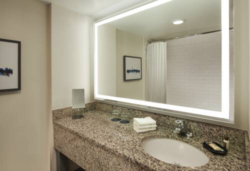 Imagen de la habitación del Hotel Doubletree By Hilton Washington Dc Silver Spring. Foto 7