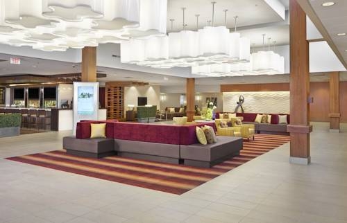 Imagen general del Hotel Doubletree By Hilton West Edmonton. Foto 3