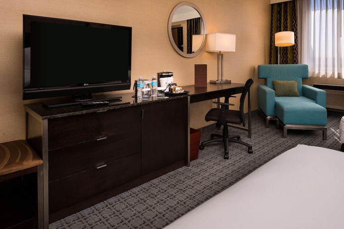 Imagen de la habitación del Hotel Doubletree By Hilton Whittier Los Angeles. Foto 14