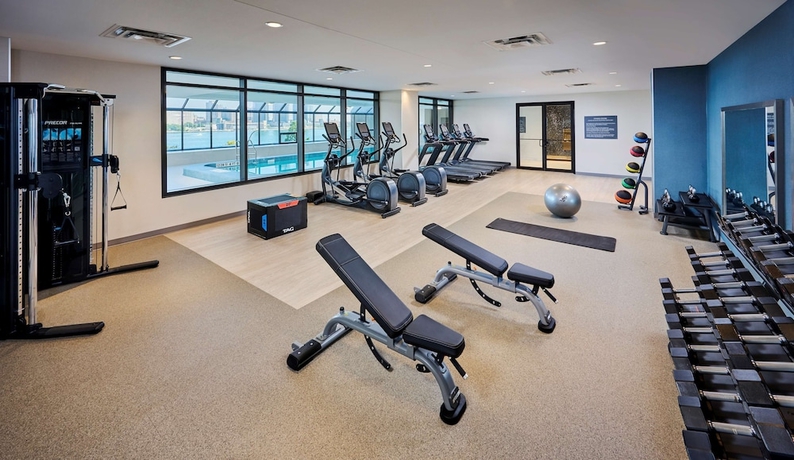 Imagen de los interiores del Hotel Doubletree By Hilton Windsor And Suites. Foto 16