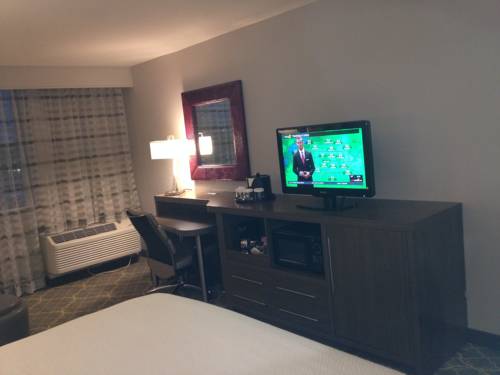 Imagen de la habitación del Hotel Doubletree By Hilton Winston Salem - University. Foto 6