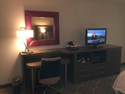 Imagen de la habitación del Hotel Doubletree By Hilton Winston Salem - University. Foto 11
