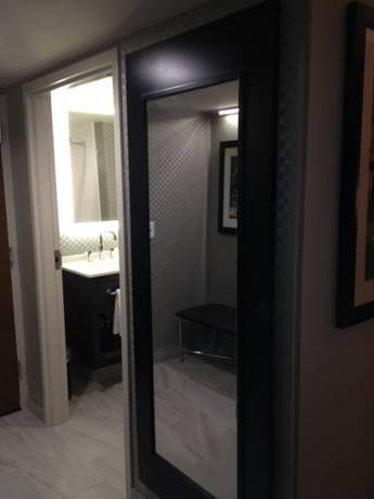 Imagen de la habitación del Hotel Doubletree By Hilton Winston Salem - University. Foto 13