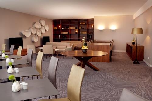 Imagen general del Hotel Doubletree By Hilton Wroclaw. Foto 4