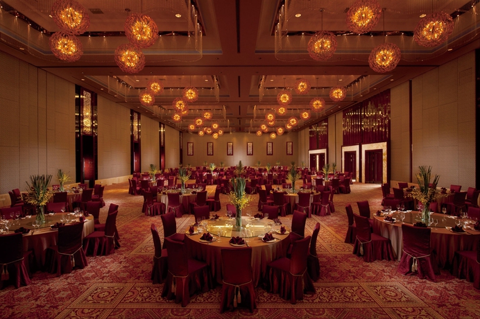 Imagen de los interiores del Hotel Doubletree By Hilton Wuxi. Foto 13