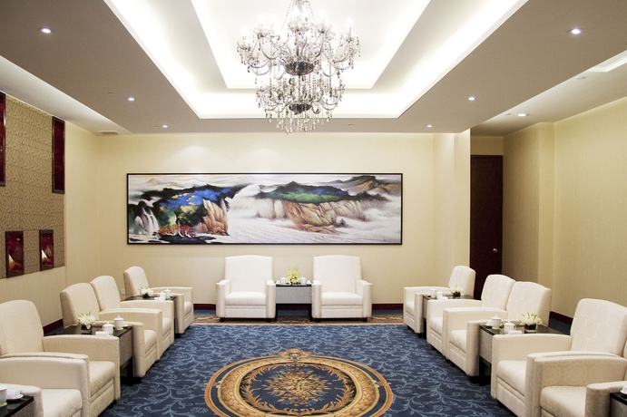 Imagen de los interiores del Hotel Doubletree By Hilton Wuxi. Foto 15