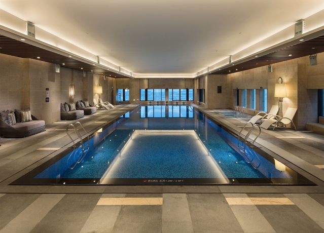 Imagen de la piscina del Hotel Doubletree By Hilton Xiamen - Haicang. Foto 22