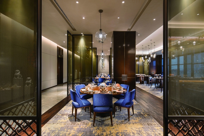 Imagen del bar/restaurante del Hotel Doubletree By Hilton Xiamen - Haicang. Foto 8