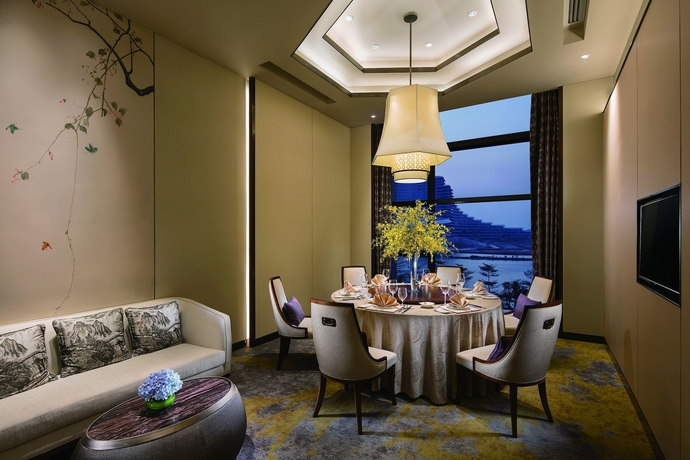 Imagen del bar/restaurante del Hotel Doubletree By Hilton Xiamen - Haicang. Foto 9