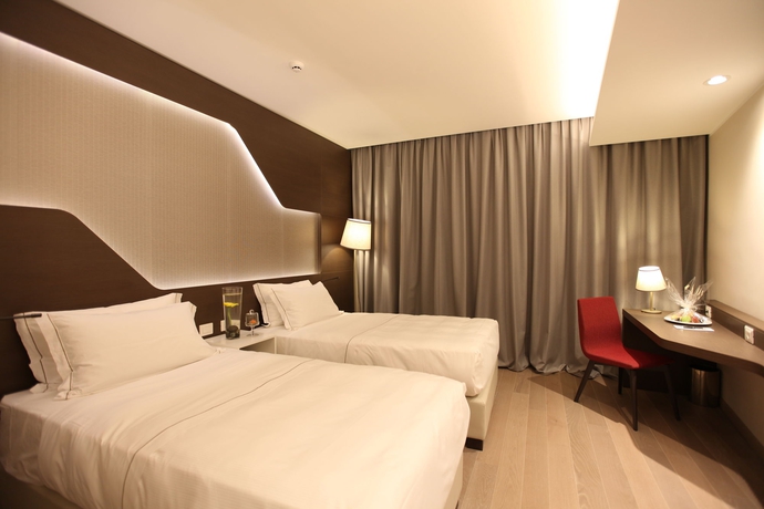 Imagen de la habitación del Hotel Doubletree By Hilton Yerevan City Centre. Foto 13
