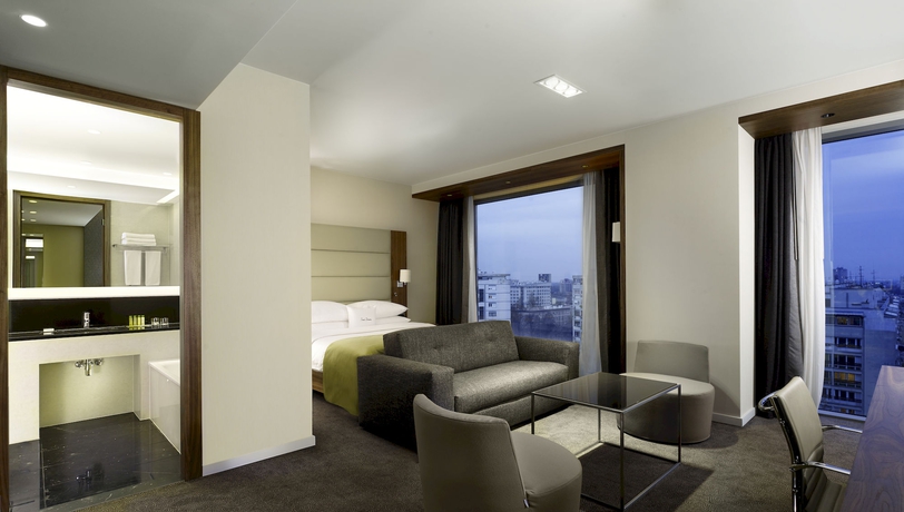 Imagen de la habitación del Hotel Doubletree By Hilton Zagreb. Foto 7