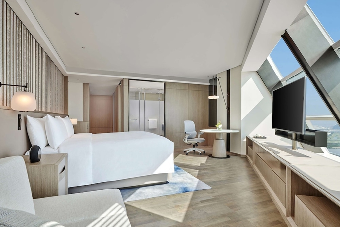 Imagen de la habitación del Hotel Doubletree By Hilton Zhuhai Hengqin. Foto 2