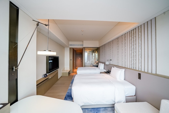 Imagen de la habitación del Hotel Doubletree By Hilton Zhuhai Hengqin. Foto 9