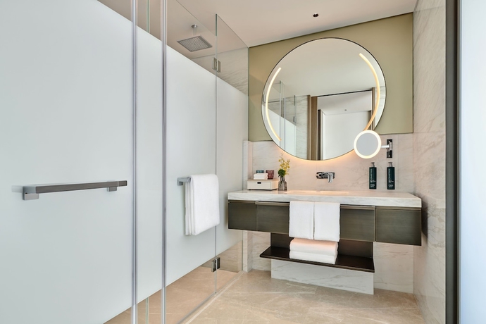 Imagen de la habitación del Hotel Doubletree By Hilton Zhuhai Hengqin. Foto 11