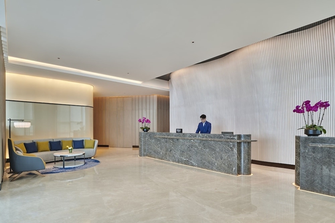 Imagen de los interiores del Hotel Doubletree By Hilton Zhuhai Hengqin. Foto 19