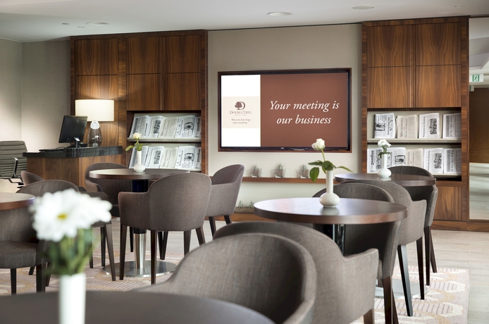 Imagen de los interiores del Hotel Doubletree By Hilton and Conference Centre Warsaw. Foto 8