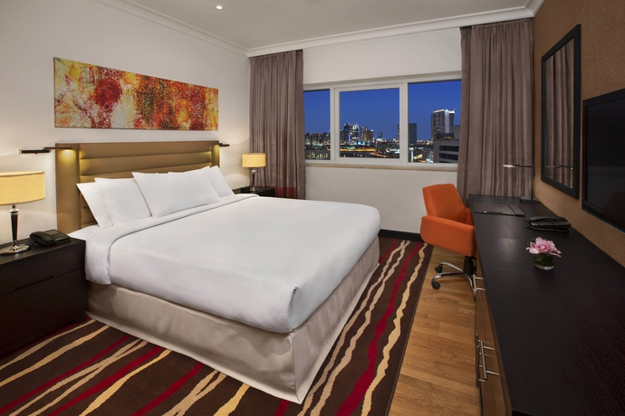 Imagen de la habitación del Hotel Doubletree By Hilton and Residences Dubai Al Barsha. Foto 7