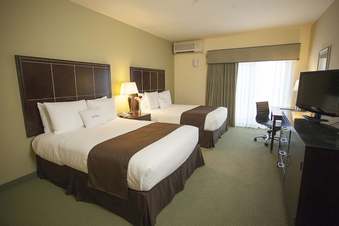 Imagen de la habitación del Hotel Doubletree By Hilton and Spa Napa Valley American Canyon. Foto 11