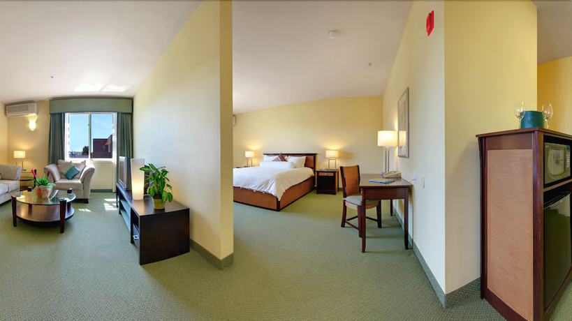 Imagen de la habitación del Hotel Doubletree By Hilton and Spa Napa Valley American Canyon. Foto 16