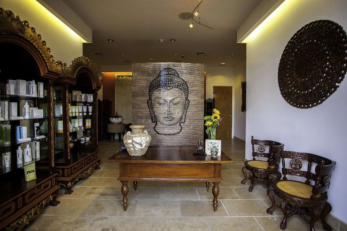 Imagen general del Hotel Doubletree By Hilton and Spa Napa Valley American Canyon. Foto 6