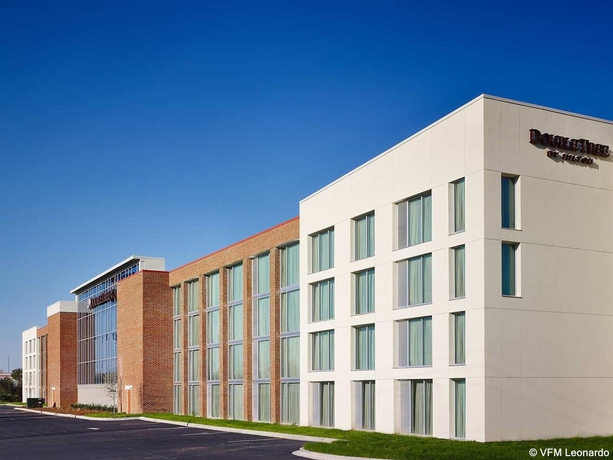 Imagen general del Hotel Doubletree By Hilton and Suites Charleston Airport. Foto 10