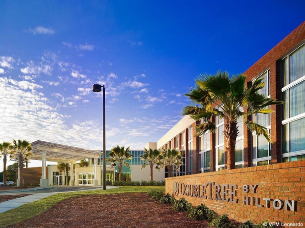 Imagen general del Hotel Doubletree By Hilton and Suites Charleston Airport. Foto 12