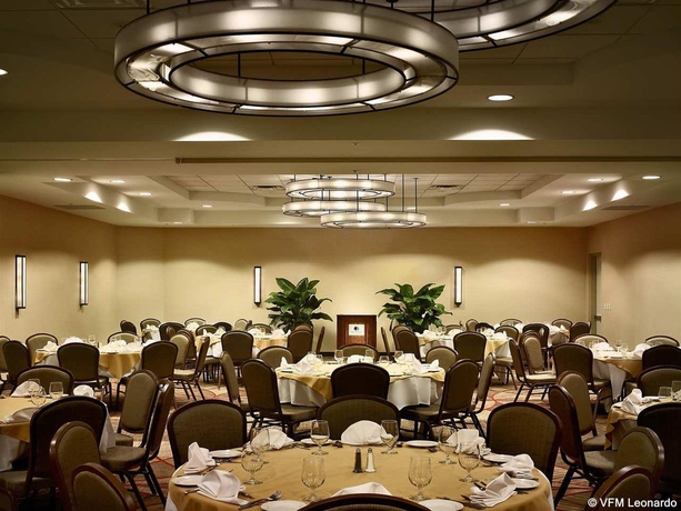 Imagen general del Hotel Doubletree By Hilton and Suites Charleston Airport. Foto 15