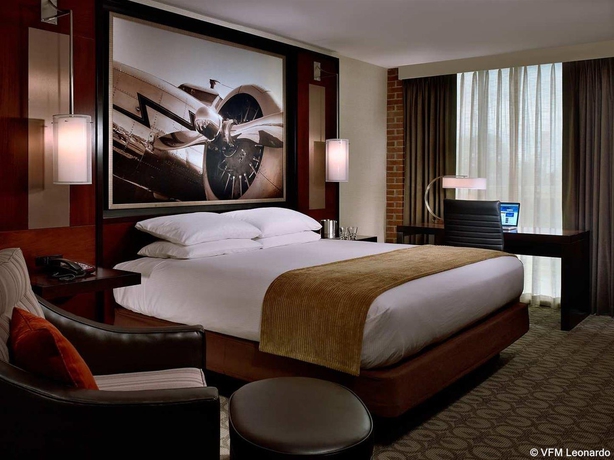 Imagen general del Hotel Doubletree By Hilton and Suites Charleston Airport. Foto 16