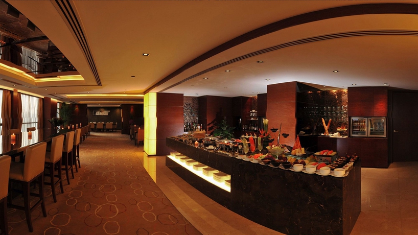 Imagen del bar/restaurante del Hotel Doubletree Hilton Kunshan. Foto 5