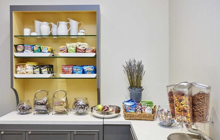 Imagen del bar/restaurante del Hotel Doubletree Hotel Charlotte-gateway Village. Foto 7