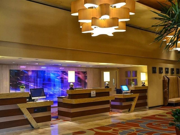 Imagen general del Hotel Doubletree Houston Greenway Plaza. Foto 14