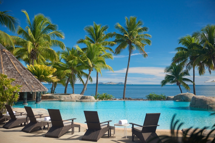 Imagen de la piscina del Hotel Doubletree Resort By Hilton Fiji - Sonaisali Island. Foto 13