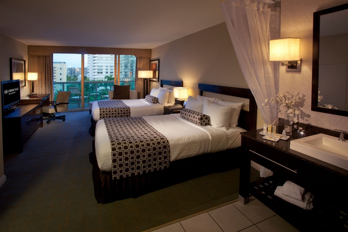 Imagen de la habitación del Hotel Doubletree Resort By Hilton Hollywood Beach. Foto 8