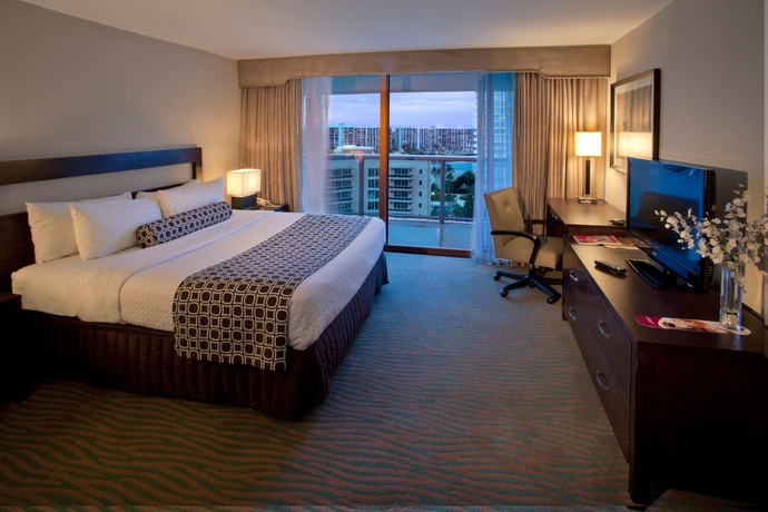 Imagen de la habitación del Hotel Doubletree Resort By Hilton Hollywood Beach. Foto 9