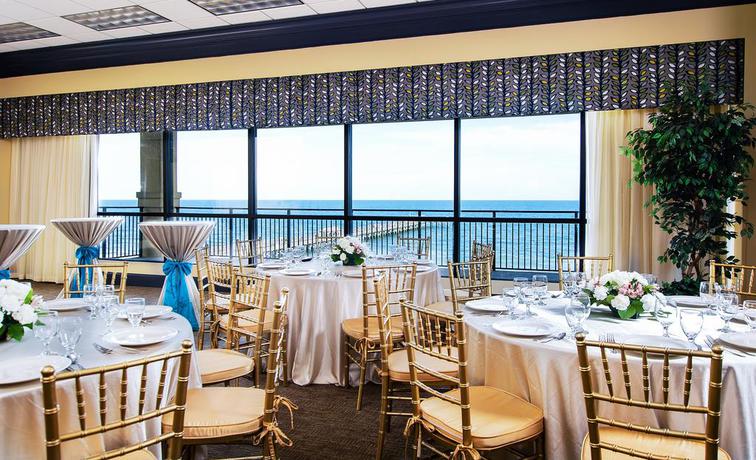 Imagen del bar/restaurante del Hotel Doubletree Resort By Hilton Myrtle Beach Oceanfront. Foto 2