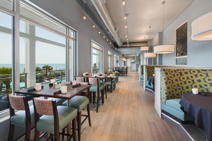 Imagen del bar/restaurante del Hotel Doubletree Resort By Hilton Myrtle Beach Oceanfront. Foto 3