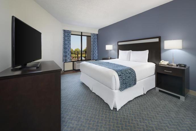 Imagen de la habitación del Hotel Doubletree Resort By Hilton Myrtle Beach Oceanfront. Foto 7