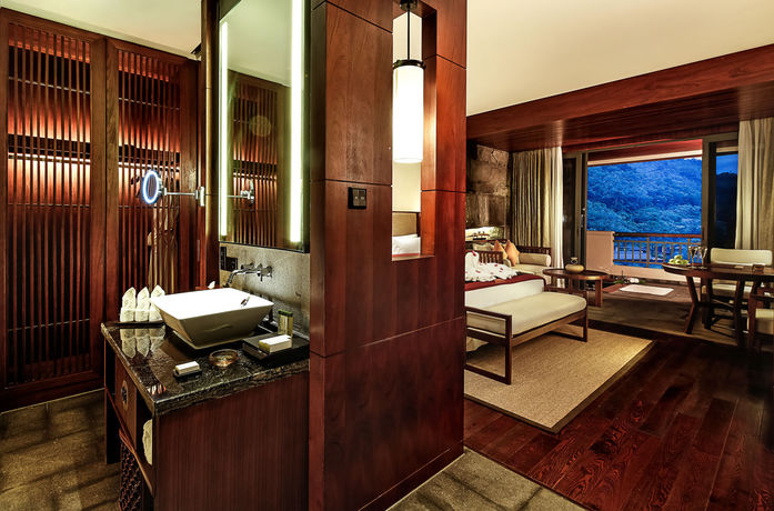 Imagen de la habitación del Hotel Doubletree Resort by Hilton Hainan Qixianling Hot. Foto 3