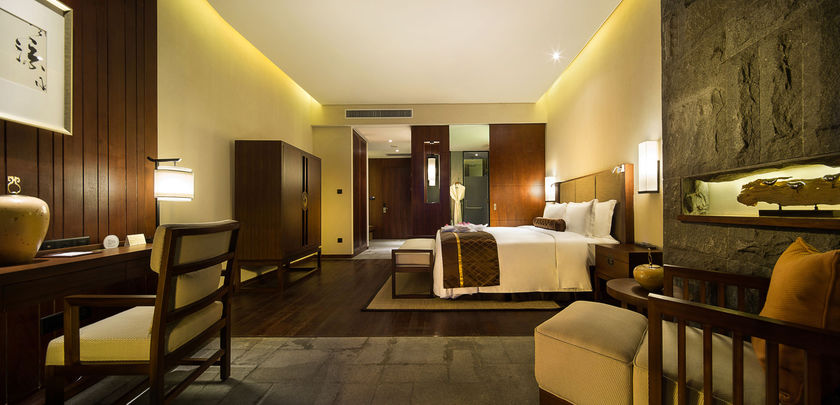 Imagen de la habitación del Hotel Doubletree Resort by Hilton Hainan Qixianling Hot. Foto 12