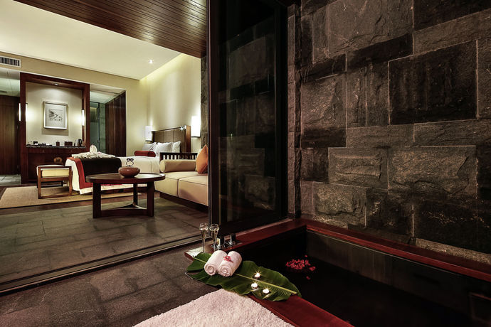Imagen de la habitación del Hotel Doubletree Resort by Hilton Hainan Qixianling Hot. Foto 14