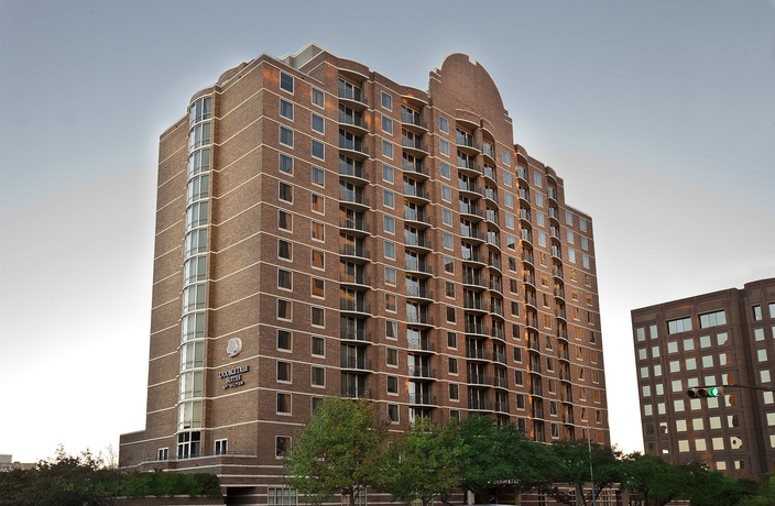 Imagen de los exteriores del Hotel Doubletree Suites By Hilton Austin. Foto 8